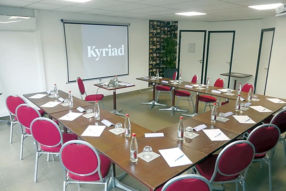 Kyriad Lyon Sud - Saint Genis Laval