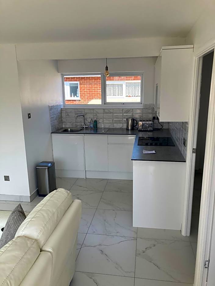 2 bed chalet romney sands