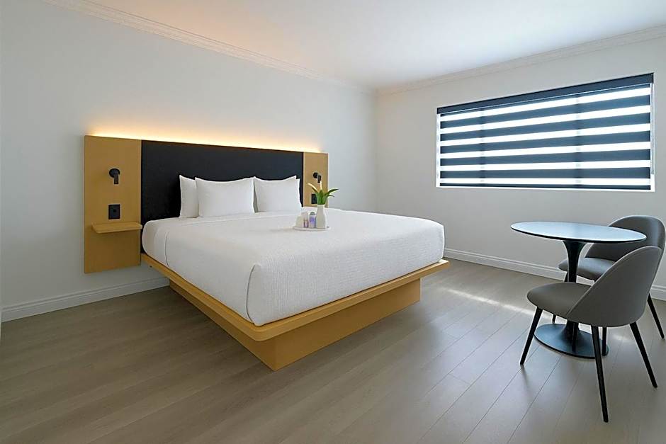 The Live Hotel