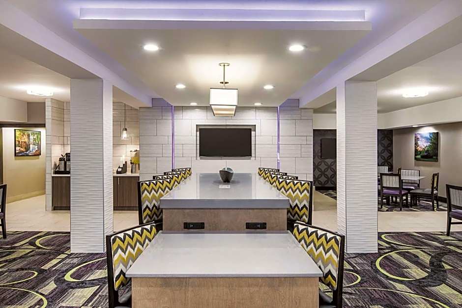 La Quinta Inn & Suites by Wyndham Milledgeville