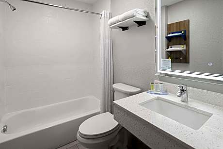 2 Queen Beds Suite Non-Smoking