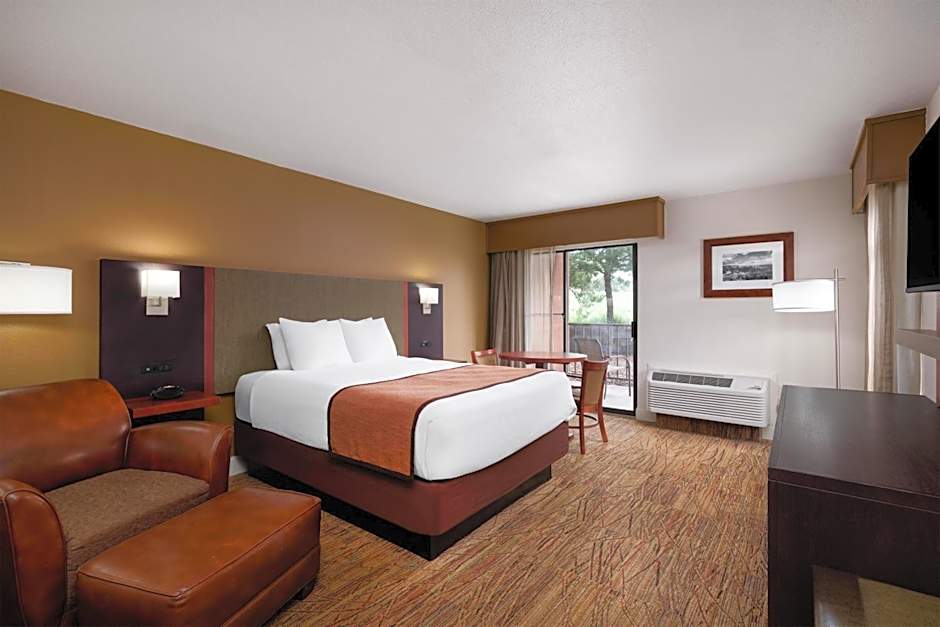 Best Western Discovery Inn