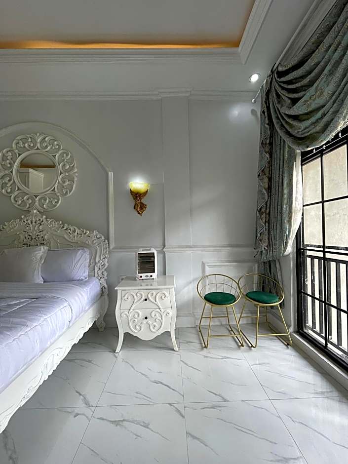 Casa Rani Hotel & Restaurant