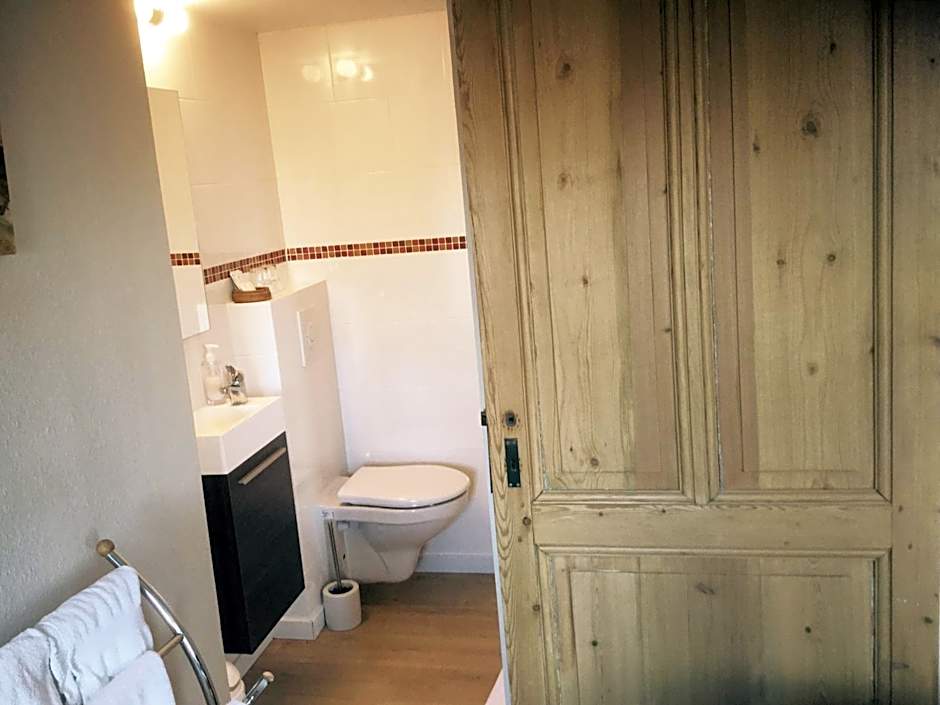 Photo 1 of 1 of Small Double Room