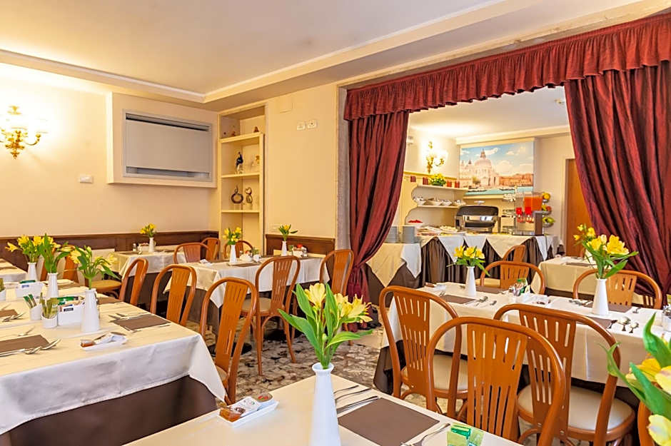 Hotel Mercurio