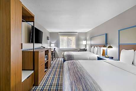 Queen Room with Two Queen Beds - Non-Smoking