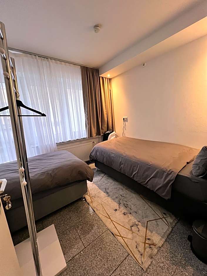 Budget Rooms just for sleeping - Digital access