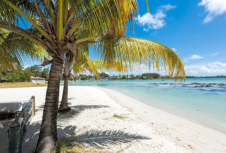 Quaint 3 BDR Beach Bungalow in a fishing village