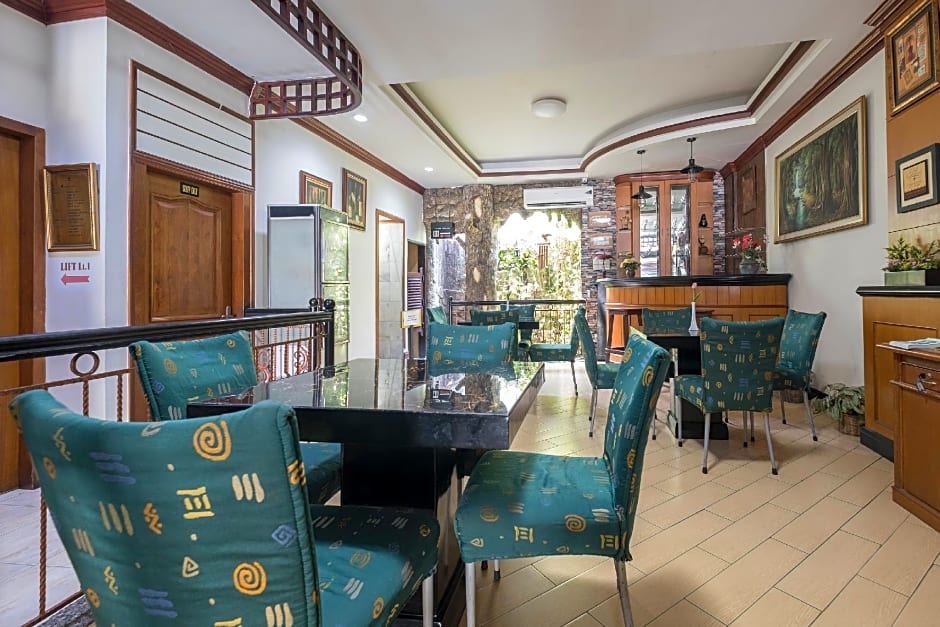 OYO 1090 Hotel Anging Mammiri Makassar