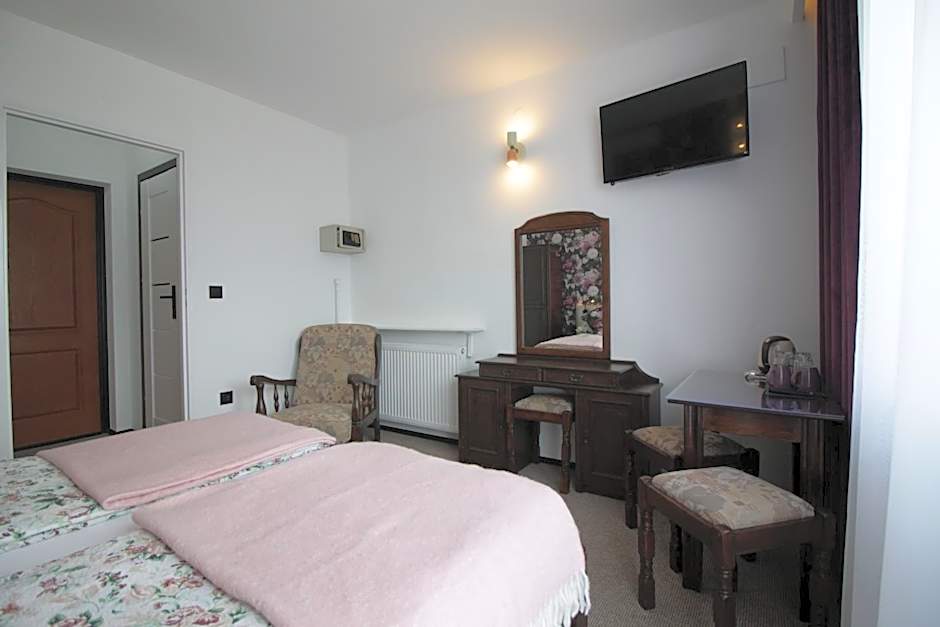 Motel Na Zbójeckiej 24h - MOP S7 Rabka-Zdrój