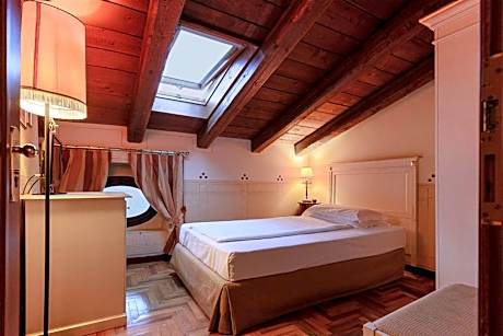 Single Room with Garden View