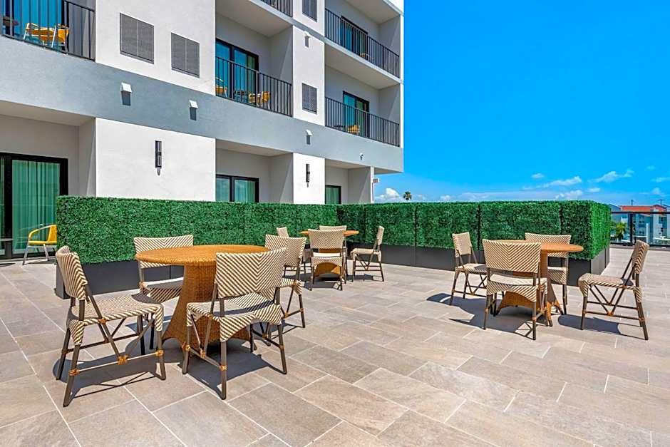 Cambria Hotel St Petersburg-Madeira Beach Marina