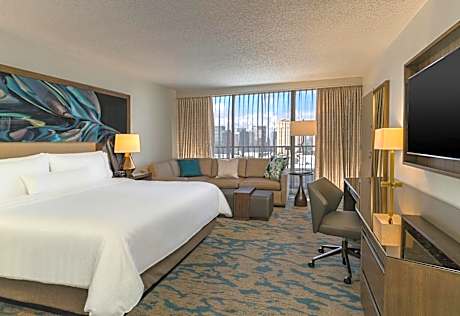 Concierge level, Guest room, 1 King, Sofa bed, High floor