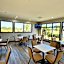 Days Inn & Suites by Wyndham Wynne