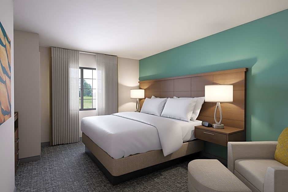 Staybridge Suites Columbus - Worthington