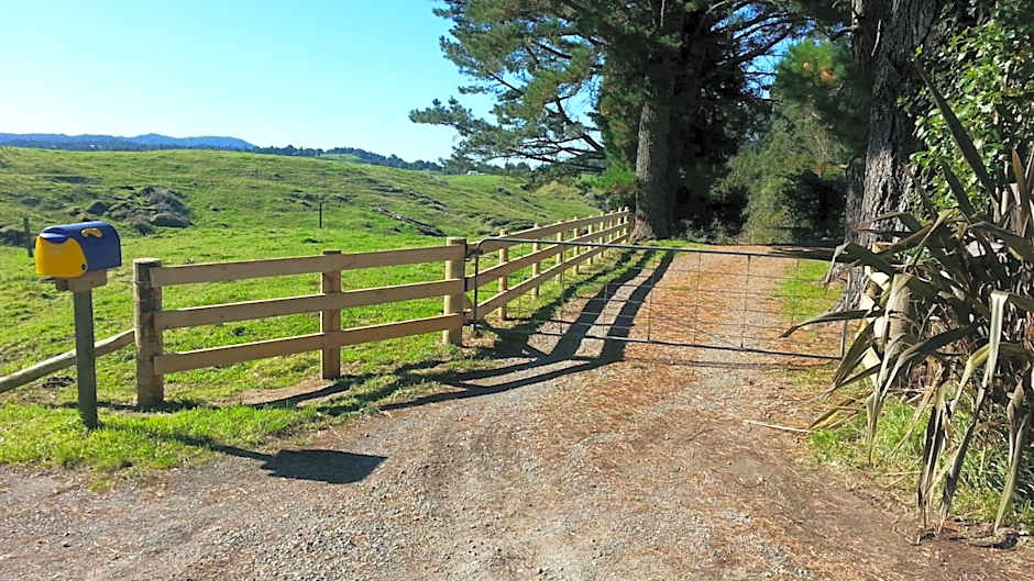 Rolling Hills Country Stay B&B