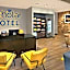 Scholar Morgantown, Tapestry Collection by Hilton