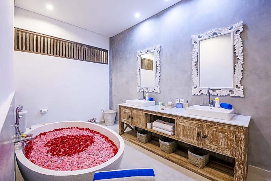 Ambermoon Villa 2