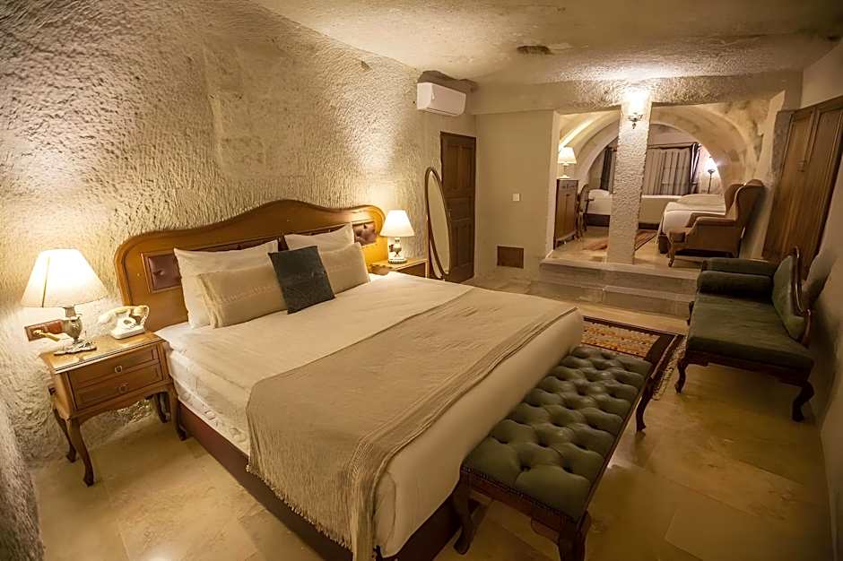Artemis Cave Suites - Adults Only