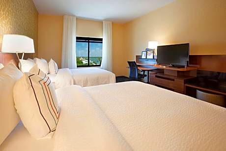 Guest room, 2 Queen, Intracoastal view (Mobility Accessible w/ Roll-in Shower)