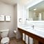 Holiday Inn Express Hotel & Suites Carlsbad By IHG