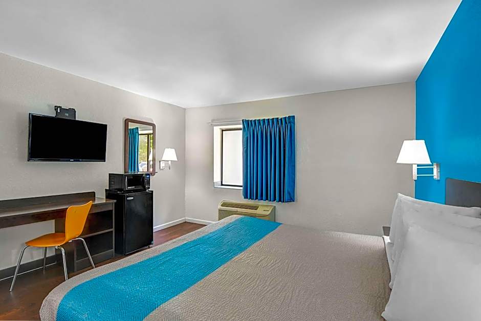 Motel 6-Norcross, GA