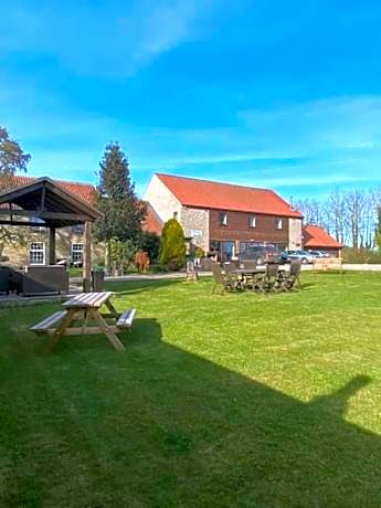 Cottage Lea's Country Hotel & Restaurant