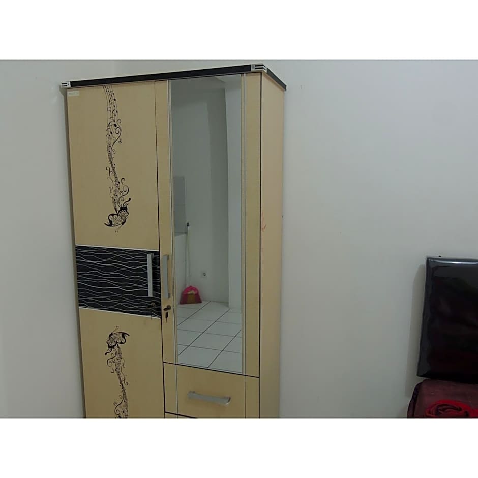 Reva Room on Gunung Putri Square Apartment