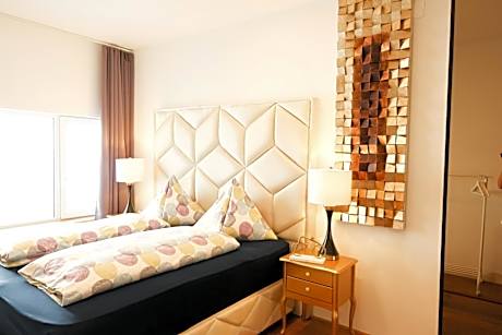 Twin Room with Private Bathroom