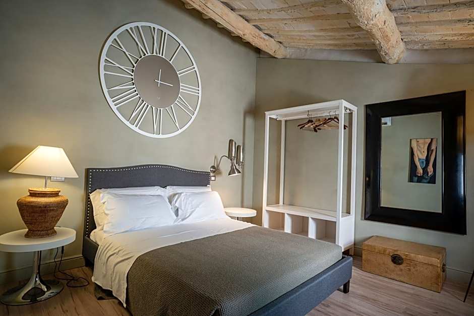 Villa Sassolini Suite & Rooms - Country Boutique Hotel