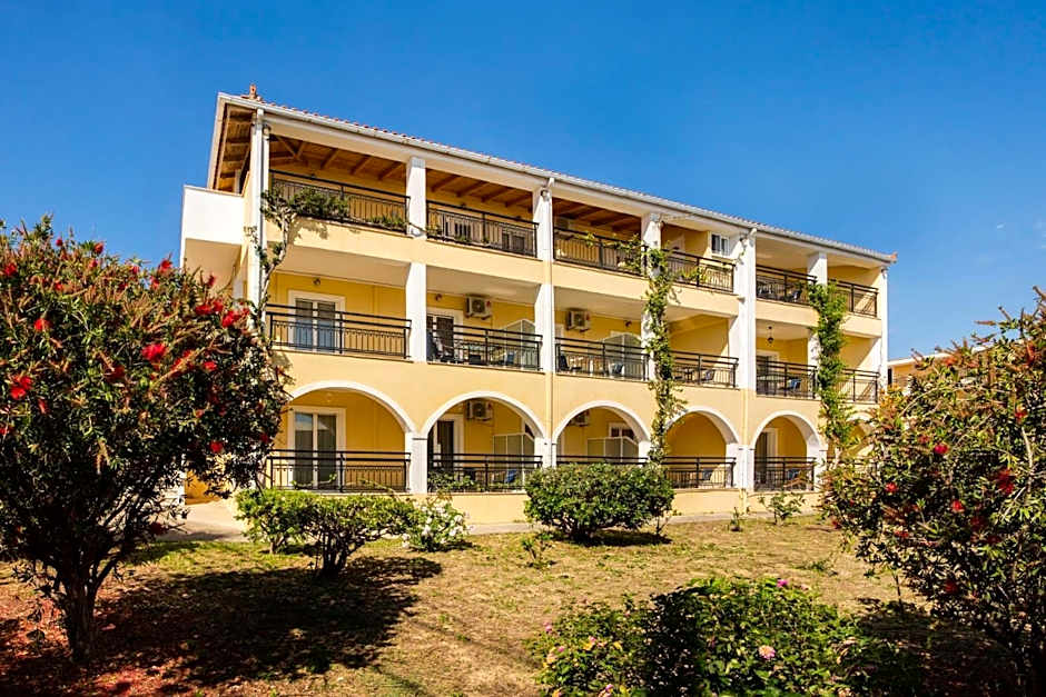 Searocco Studios & Apartments - Close to Alykes Center, by ZanteWize