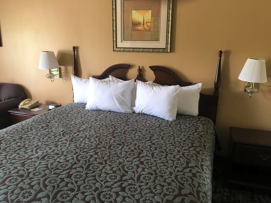 Days Inn by Wyndham Picayune
