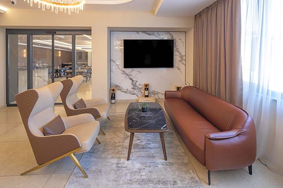 Nobel West Hotel