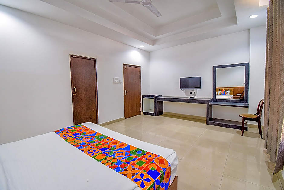 FabHotel The Hotel Orchid – Guwahati, TX