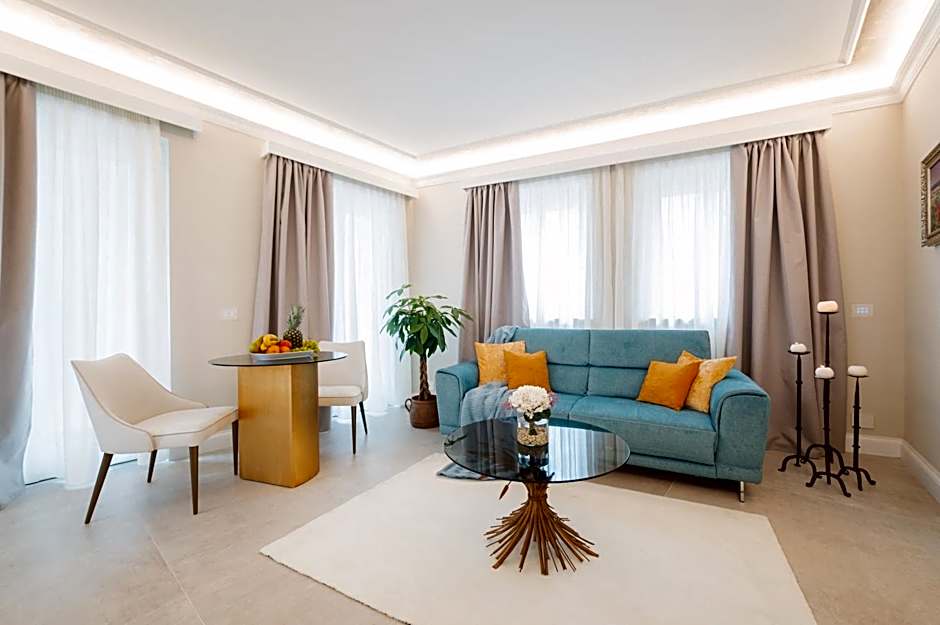 Naxi Suites