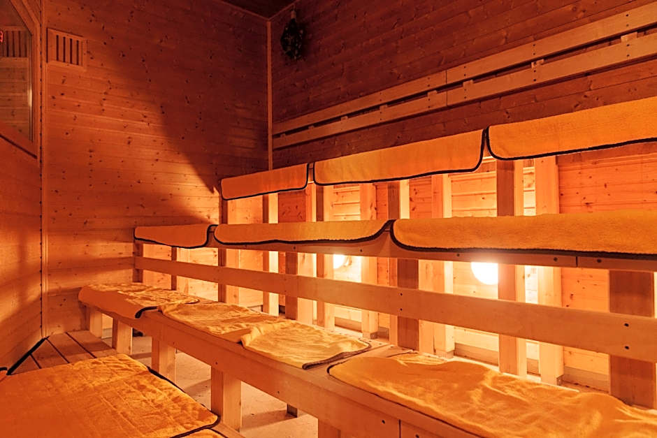 Ashibetsu Onsen Starlight Hotel