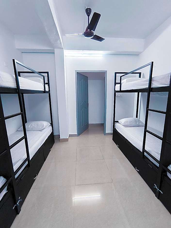 Hotel Stayzo – Cochin, NE