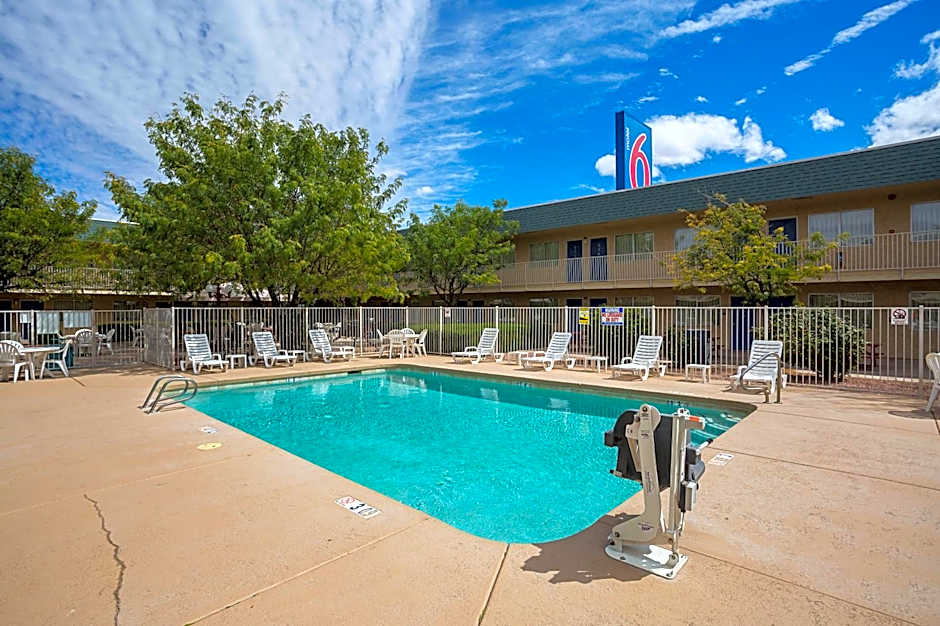 Motel 6-Holbrook, AZ
