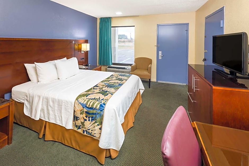 Days Inn by Wyndham Walterboro