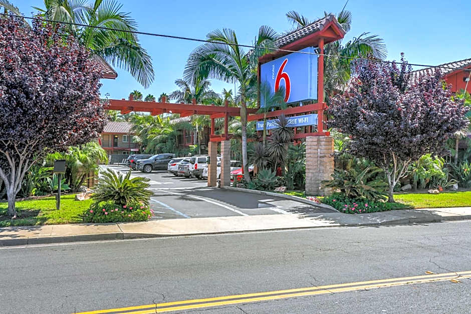 Motel 6 Carlsbad, Ca- North