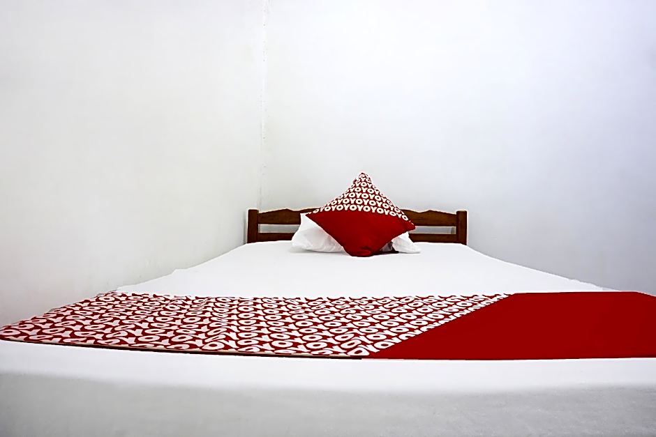 Hotel O Almeerah Homestay Syariah Near RS Hermina