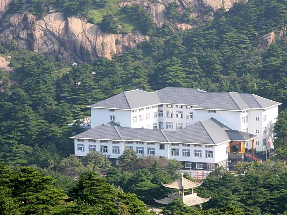 Huangshan Baiyun Hotel