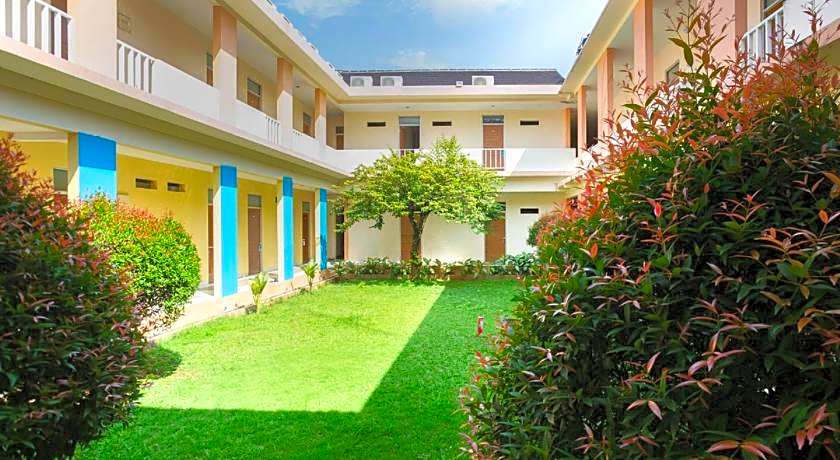 RedDoorz Syariah Plus @ Wisma Bougenville Karawaci