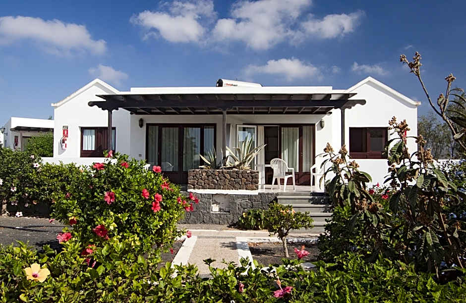 Photo 1 of 8 of Superior Bungalow, 1 Bedroom, Pool View (1 Twin Bed and 1 Double Sofa Bed)