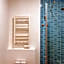 Casa do Bairro by Shiadu