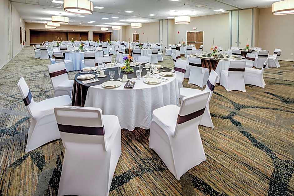DoubleTree by Hilton Huntington, WV