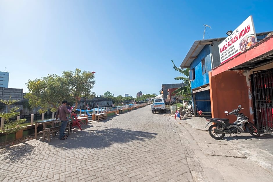 OYO 1075 Rumah Indah Losari Inn