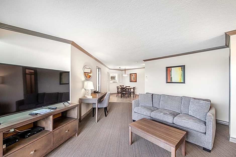 Victoria Regent Waterfront Hotel & Suites