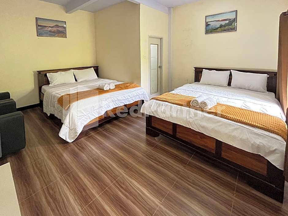 Family Homestay Syariah Bromo Mitra RedDoorz