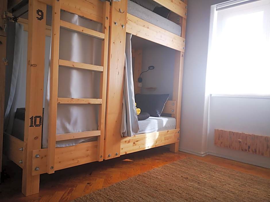 Family Surf Home - Hostel